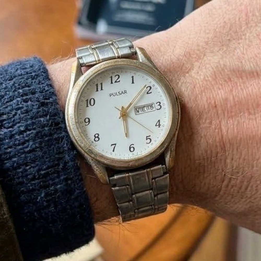 VTG Pulsar Men Two Tone Day Date White Dial Quartz Watch As Is Needs Battery